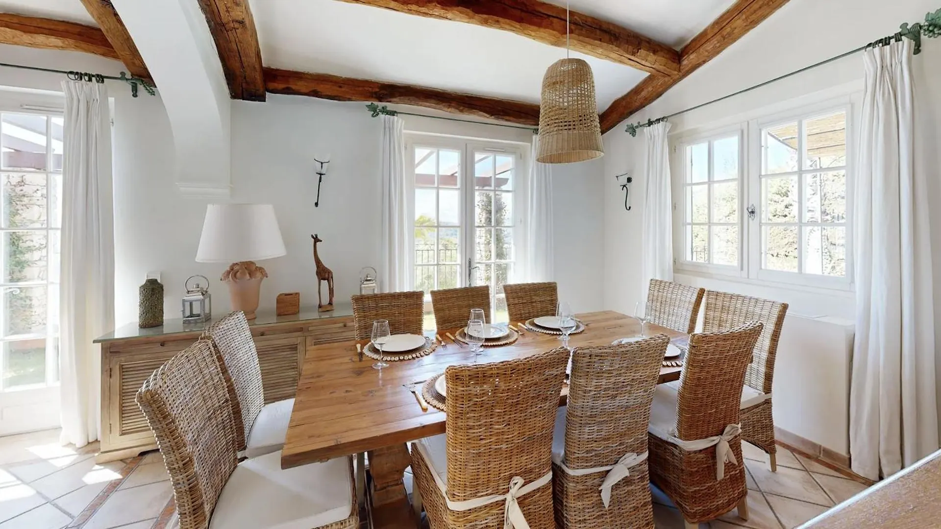 Villa Eden - Provencal Charm, Stunning Views, 10 Mins From Monaco Eze France