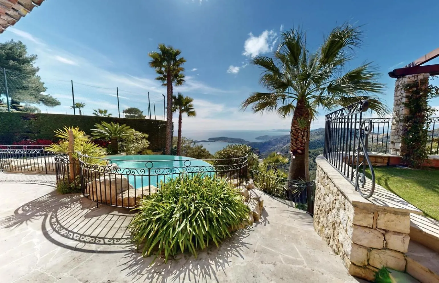 Villa Eden - Provencal Charm, Stunning Views, 10 Mins From Monaco Eze France