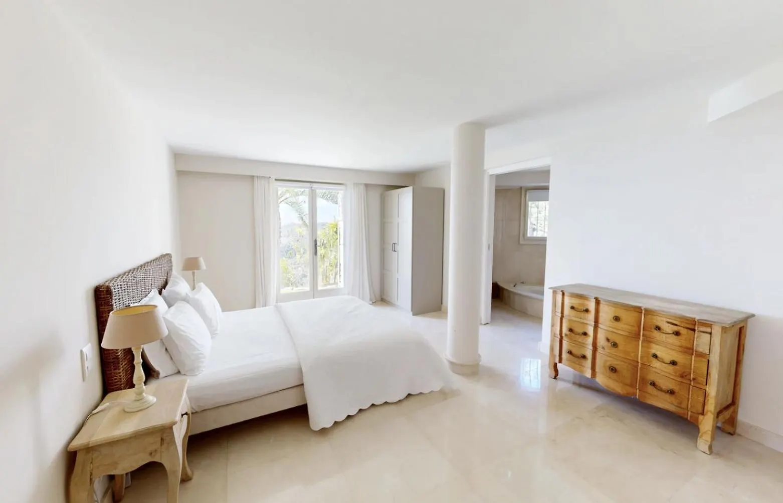 Villa Eden - Provencal Charm, Stunning Views, 10 Mins From Monaco Eze